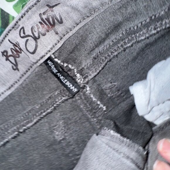 Celebrity Pink Body Sculpt Mid-Rise Ankle Skinny Jeans Gray 7/28 Goth Grunge - Picture 5 of 7